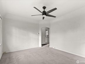 9007 Dayton Avenue N, Seattle WA 98103