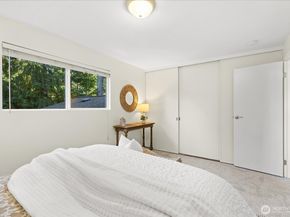 410 214th Street SW B, Bothell WA 98021