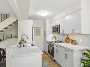 410 214th Street SW B, Bothell WA 98021