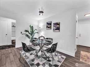 4813 180th Street SW C202, Lynnwood WA 98037