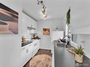 4813 180th Street SW C202, Lynnwood WA 98037