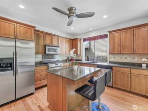 17681 NE 121st Court, Redmond WA 98052