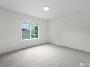 17681 NE 121st Court, Redmond WA 98052