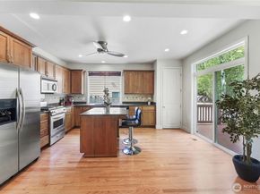 17681 NE 121st Court, Redmond WA 98052