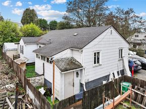 12206 1st Avenue S, Seattle WA 98168