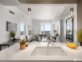 1321 Seneca Street 2202, Seattle WA 98101