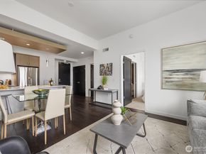 1321 Seneca Street 2202, Seattle WA 98101