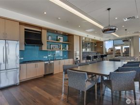 1321 Seneca Street 2202, Seattle WA 98101