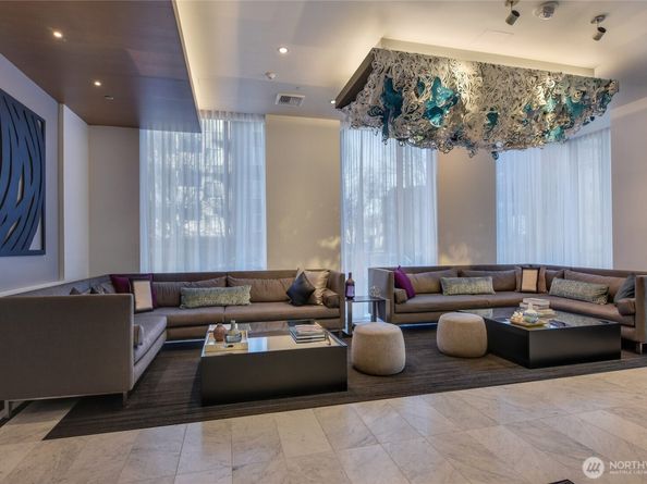 1321 Seneca Street 2202, Seattle WA 98101