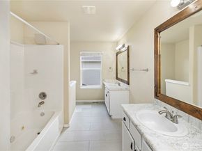 22506 129th Place SE, Kent WA 98031