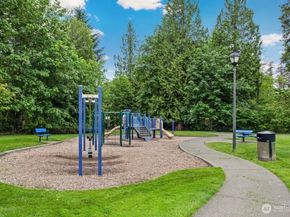 22506 129th Place SE, Kent WA 98031