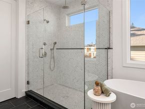 208 106th Avenue SE, Bellevue WA 98004