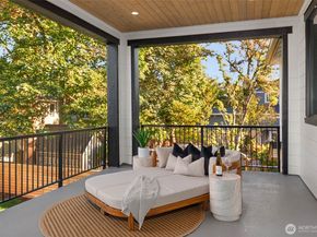 208 106th Avenue SE, Bellevue WA 98004