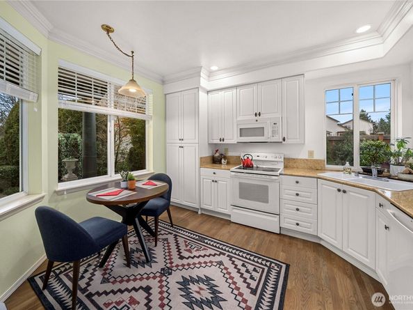 672 Chelan Place NE 672, Renton WA 98059