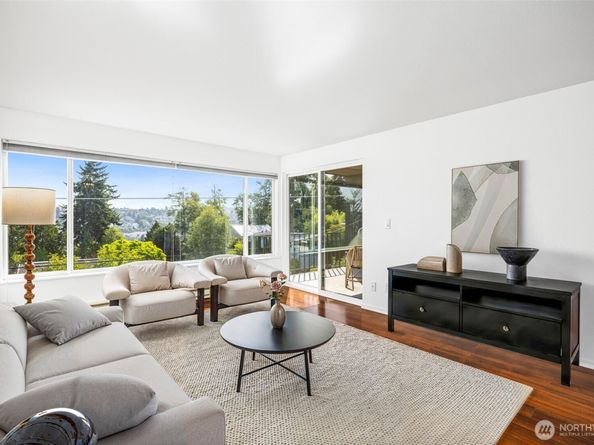 3601 24th Avenue W 207, Seattle WA 98199