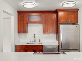 3601 24th Avenue W 207, Seattle WA 98199