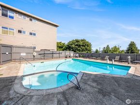 3601 24th Avenue W 207, Seattle WA 98199
