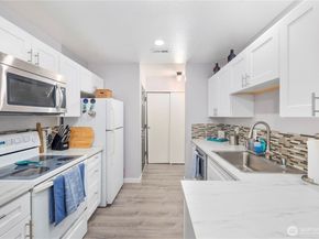 4118 212th Street SW C103, Mountlake Terrace WA 98043