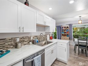 4118 212th Street SW C103, Mountlake Terrace WA 98043