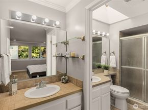 24230 SE 44th Street, Sammamish WA 98029