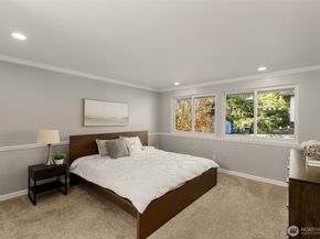 24230 SE 44th Street, Sammamish WA 98029