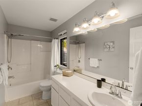 24230 SE 44th Street, Sammamish WA 98029