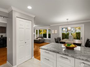 24230 SE 44th Street, Sammamish WA 98029