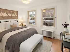 5810 Cowen Place NE 106, Seattle WA 98105