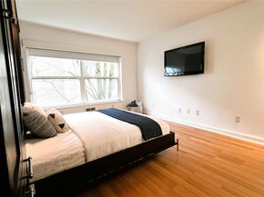 7600 Greenwood Avenue N 206, Seattle WA 98103