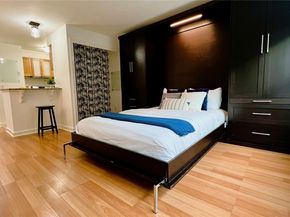 7600 Greenwood Avenue N 206, Seattle WA 98103