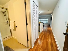 7600 Greenwood Avenue N 206, Seattle WA 98103