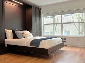 7600 Greenwood Avenue N 206, Seattle WA 98103