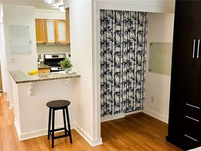 7600 Greenwood Avenue N 206, Seattle WA 98103