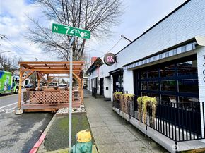 7600 Greenwood Avenue N 206, Seattle WA 98103