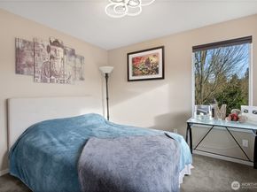 31524 11th Place SW, Federal Way WA 98023