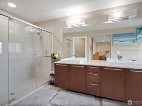 31524 11th Place SW, Federal Way WA 98023