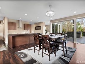 31524 11th Place SW, Federal Way WA 98023