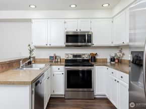 23501 112th Avenue SE K104, Kent WA 98031