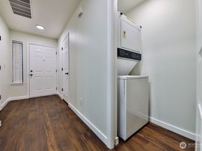 23501 112th Avenue SE K104, Kent WA 98031