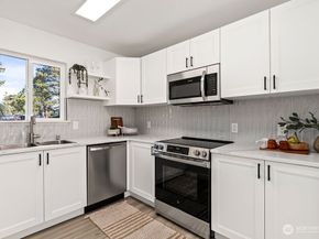 25416 106th Avenue NW D4, Kent WA 98030