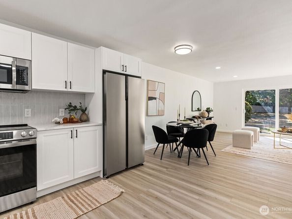 25416 106th Avenue NW D4, Kent WA 98030