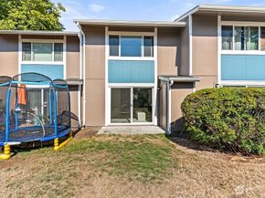 25416 106th Avenue NW D4, Kent WA 98030