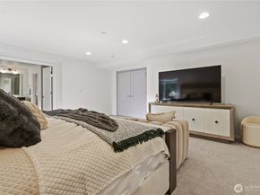 6563 SE 8th Place, Renton WA 98059