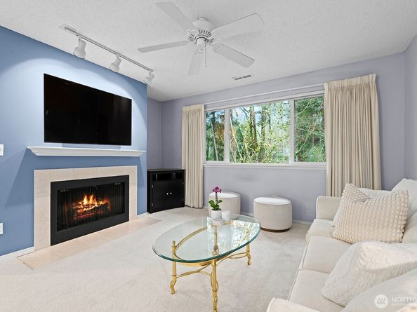 9919 NE 144th Lane 606, Kirkland WA 98034