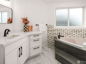 1545 3rd ST, Kirkland WA 98033