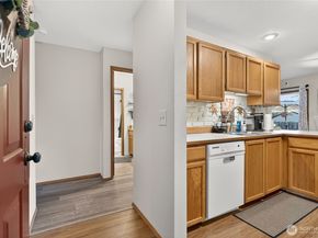 4118 212th Street SW 101C, Mountlake Terrace WA 98043