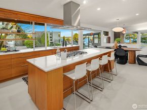 5323 NE 42nd Street, Seattle WA 98105