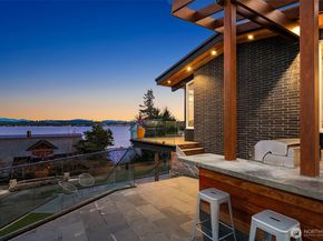 5323 NE 42nd Street, Seattle WA 98105