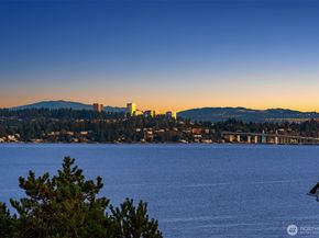 5323 NE 42nd Street, Seattle WA 98105