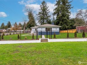 454 SW 142nd Street, Burien WA 98166